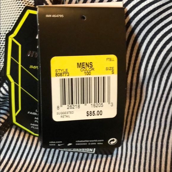 Nike Pro Combat Top with Padding - Picture 3 of 3